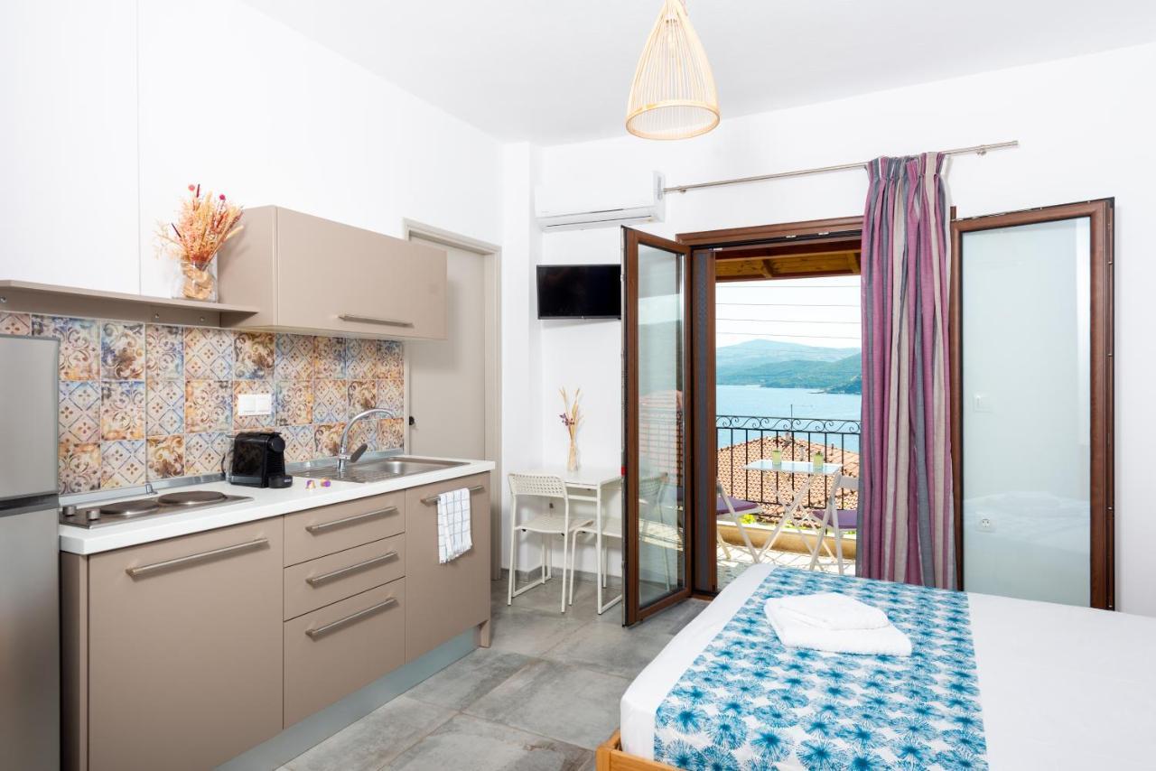 Avli Apartments Пиргадикия Экстерьер фото
