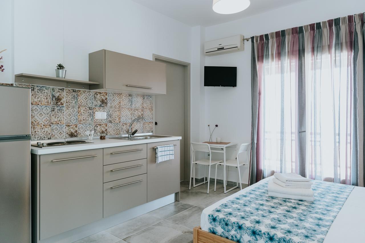 Avli Apartments Пиргадикия Экстерьер фото
